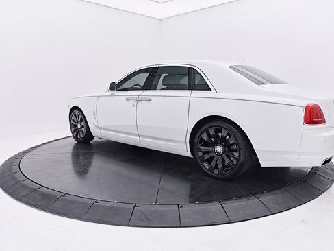 Used 2018 Rolls-Royce Ghost RWD image 15