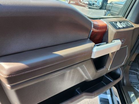 Used 2022 Ford F250 King Ranch w/ Chrome Package image 37