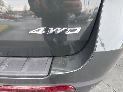 Used 2023 Ford Explorer XLT w/ Equipment Group 202A image 22