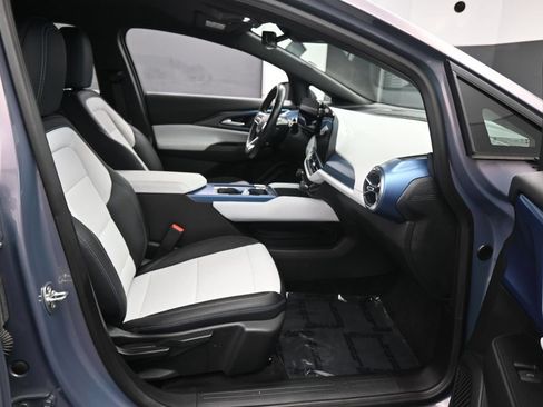 Used 2024 Chevrolet Equinox EV LT w/ Active Safety Package 3 FWD image 44