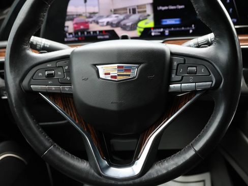 Used 2023 Cadillac Escalade ESV Premium Luxury AWD/4WD image 19