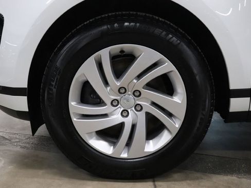 Used 2025 Land Rover Range Rover Evoque S image 37