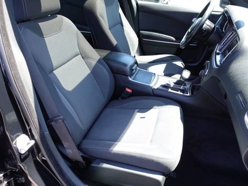 Used 2015 Dodge Charger SE w/ Power Sunroof Group AWD/4WD image 34