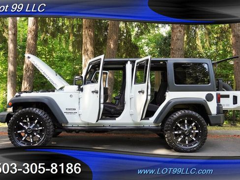Used 2015 Jeep Wrangler Unlimited Sport w/ Quick Order Package 24S AWD/4WD image 23