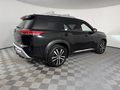 Used 2024 Nissan Pathfinder Platinum w/ Cargo Package FWD image 7