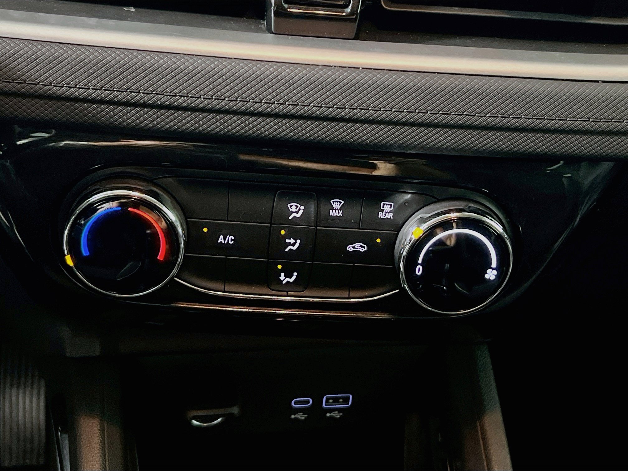 Used 2025 Chevrolet TrailBlazer LT FWD image 26
