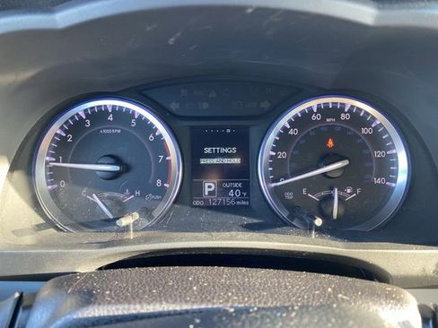 Used 2015 Toyota Highlander LE image 16