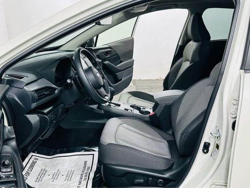 Used 2024 Subaru Crosstrek 2.0i Premium image 9