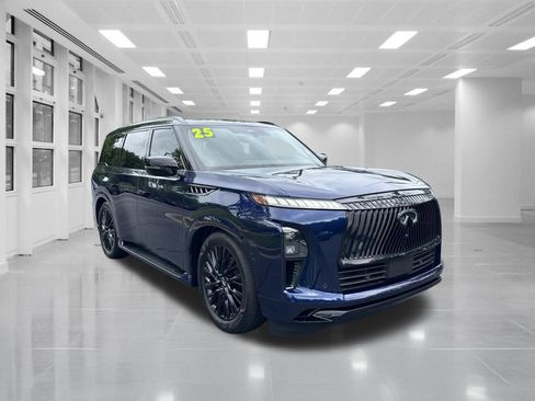 Used 2025 INFINITI QX80 Autograph AWD/4WD image 3