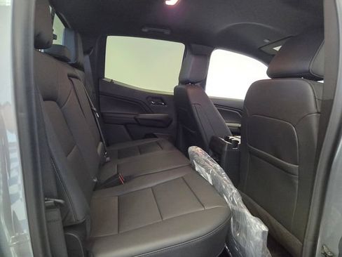 New 2026 Chevrolet Colorado LT w/ LT Convenience Package RWD image 15