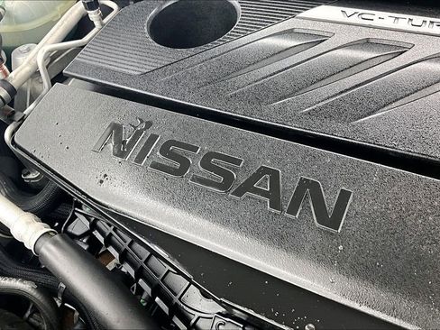 Used 2023 Nissan Rogue SV image 33