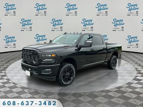 New 2026 RAM 2500 Big Horn AWD/4WD image 1