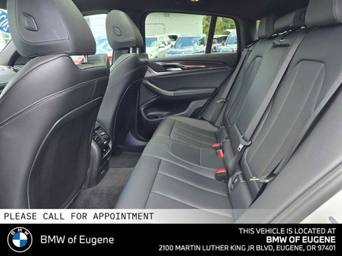 Used 2025 BMW X4 xDrive30i AWD/4WD image 18