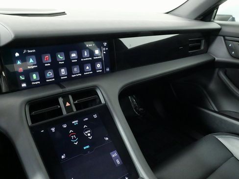 Used 2023 Porsche Taycan 4 Cross Turismo image 43