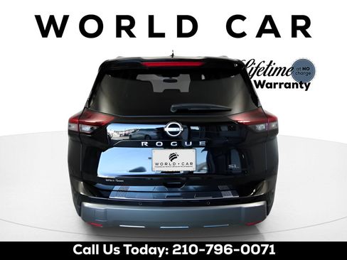 Used 2024 Nissan Rogue SL w/ SL Premium Package FWD image 7