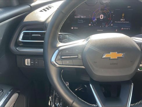 Used 2026 Chevrolet Traverse LT w/ Driver Confidence Package FWD image 22