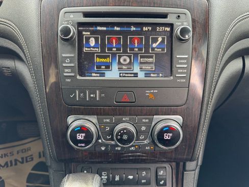 Used 2017 Chevrolet Traverse LT AWD/4WD image 23