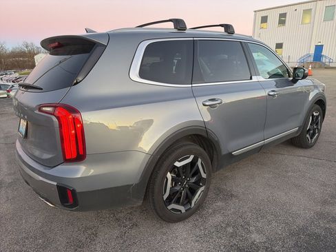 Used 2025 Kia Telluride S image 5