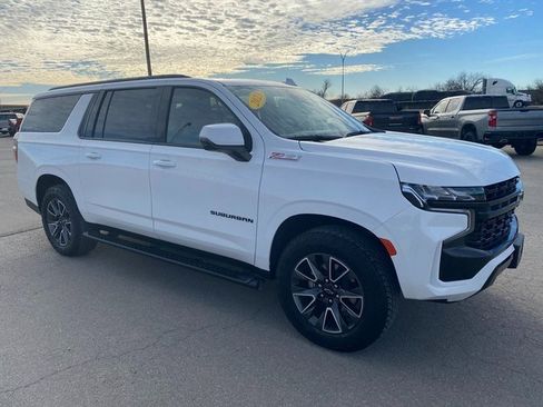 Used 2023 Chevrolet Suburban Z71 w/ Z71 Off-Road Package image 8