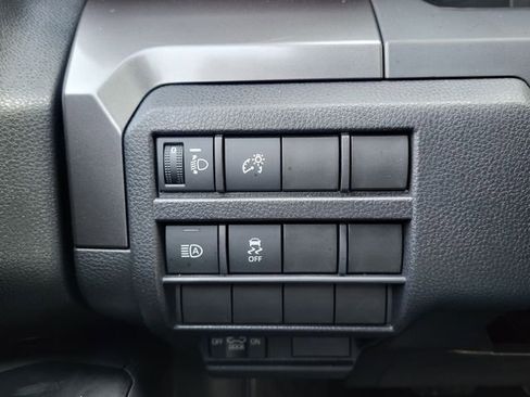 Used 2025 Toyota Tacoma SR5 image 21