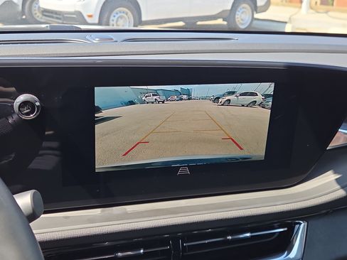 Used 2025 Buick Envista Sport Touring w/ Convenience I Package FWD image 23