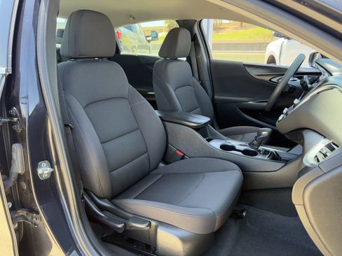 Used 2023 Chevrolet Malibu LT FWD image 30