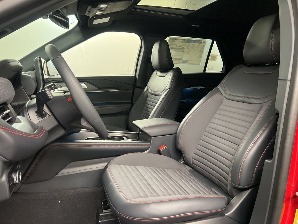 New 2026 Ford Explorer ST-Line w/ ST-Line Street Pack AWD/4WD image 28