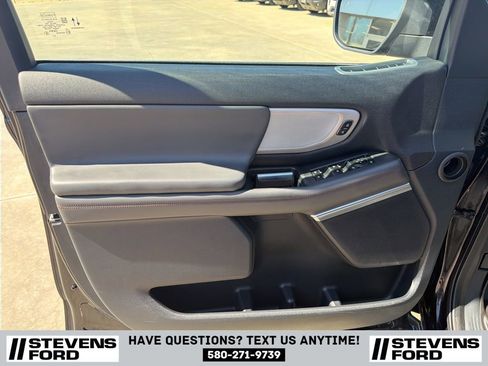 Used 2025 Ford Expedition Max Active AWD/4WD image 18