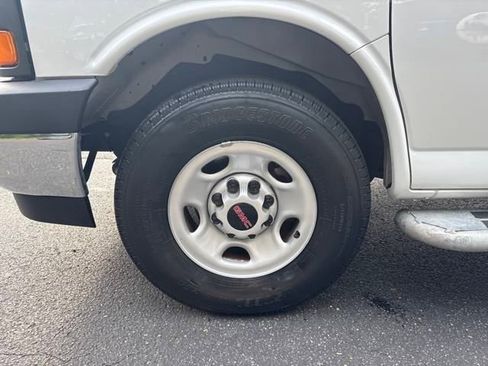 Used 2023 GMC Savana 2500 w/ Driver Convenience Package image 13