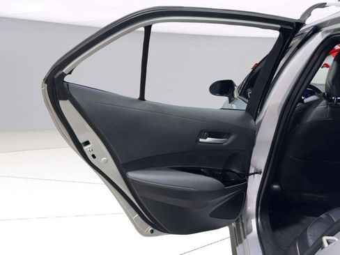 Used 2022 Toyota Corolla XSE image 32