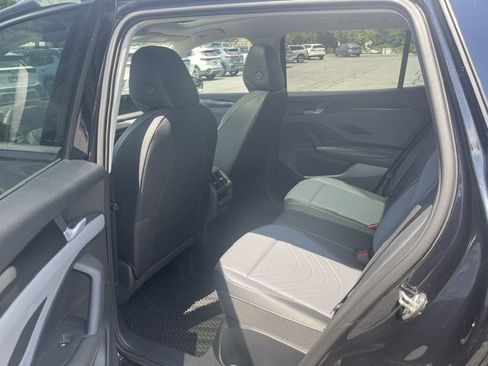 New 2026 Volkswagen Tiguan SE AWD/4WD image 11