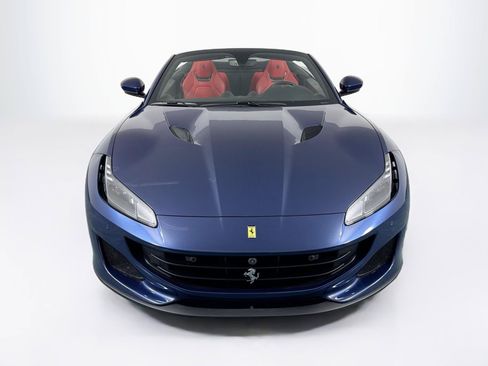 Used 2019 Ferrari Portofino RWD image 2