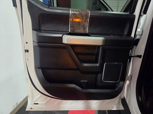 Used 2019 Ford F350 Lariat w/ Lariat Ultimate Package image 38