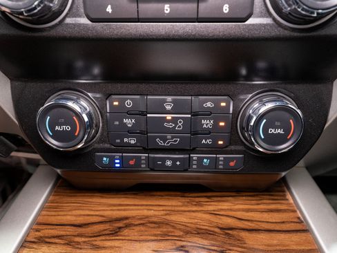 Used 2020 Ford F150 Lariat w/ Equipment Group 501A Mid AWD/4WD image 23