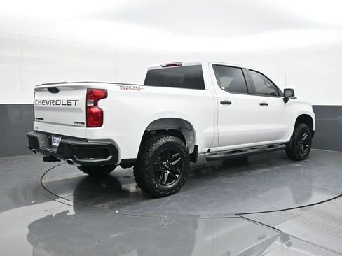 New 2026 Chevrolet Silverado 1500 Custom Trail Boss w/ LPO, Dark Essentials Package AWD/4WD image 14