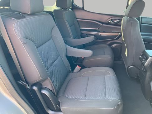 Used 2023 GMC Acadia SLE w/ Driver Convenience Package image 35