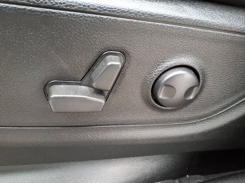 Used 2022 RAM 1500 Big Horn AWD/4WD image 14