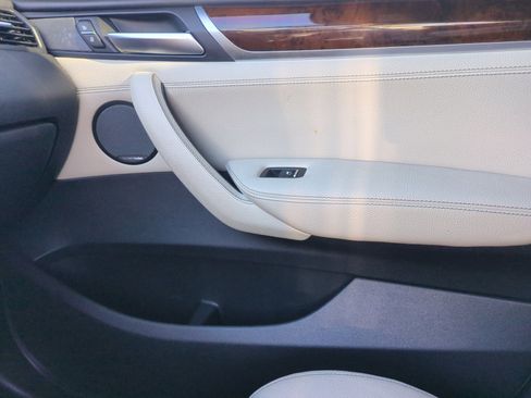 Used 2017 BMW X3 xDrive28i image 16