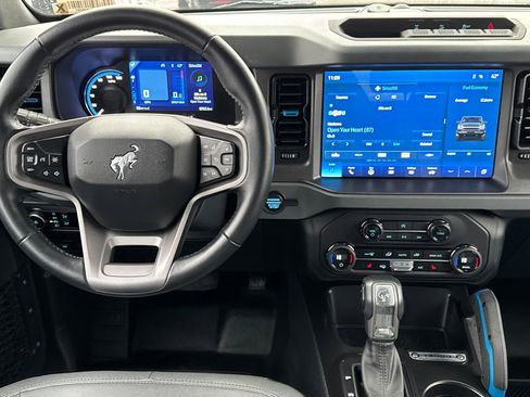 Used 2024 Ford Bronco Black Diamond image 14