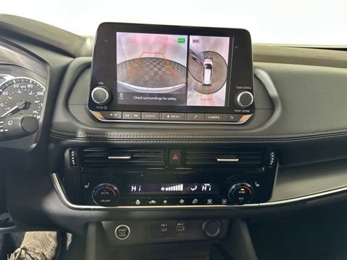 Used 2021 Nissan Rogue SV w/ Premium Package image 22