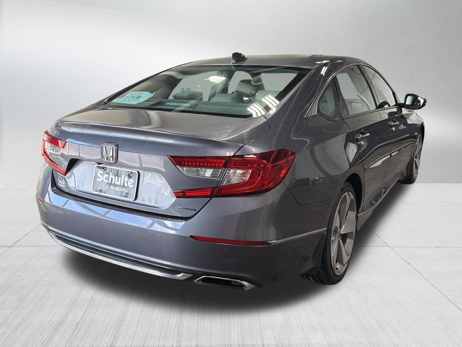 Used 2018 Honda Accord Touring image 8