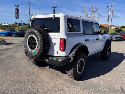 New 2025 Ford Bronco Badlands image 12