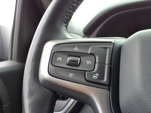 Used 2022 Chevrolet Silverado 1500 LT AWD/4WD image 23