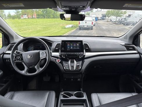 Used 2023 Honda Odyssey Touring image 21