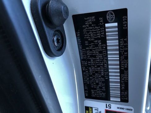 Certified 2023 Toyota Camry LE image 32