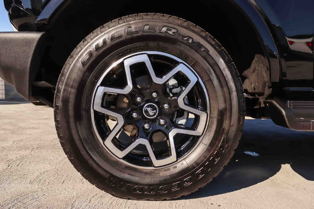 Certified 2026 Ford Bronco Outer Banks AWD/4WD image 11