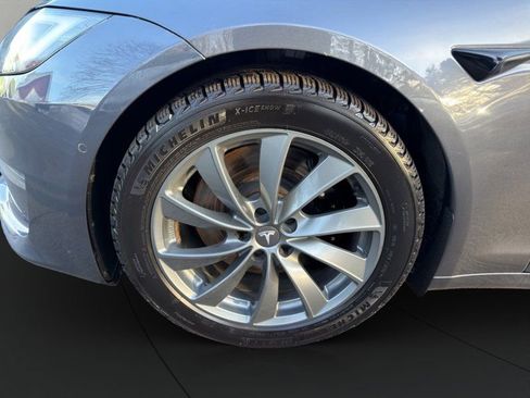 Used 2022 Tesla Model S image 21