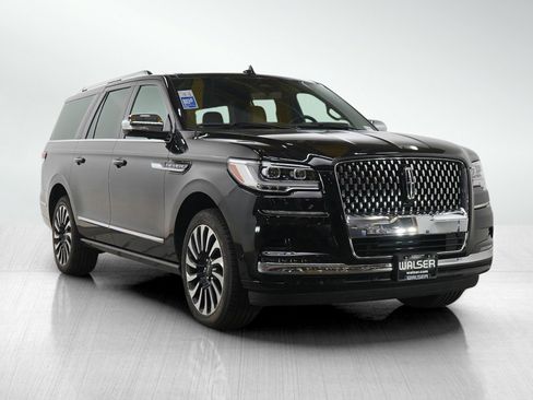 Used 2024 Lincoln Navigator L Black Label AWD/4WD image 8
