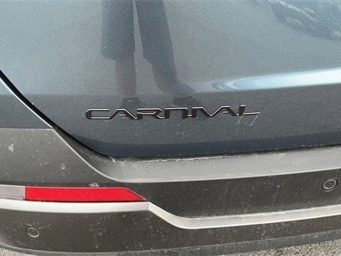 New 2025 Kia Carnival SX Prestige image 6