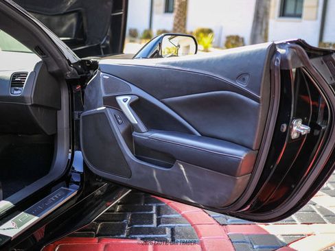 Used 2019 Chevrolet Corvette Z06 image 32